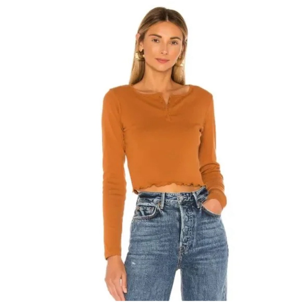 x karla The Crop Henley With Lettuce Hem in Orange - size S - Great Condition